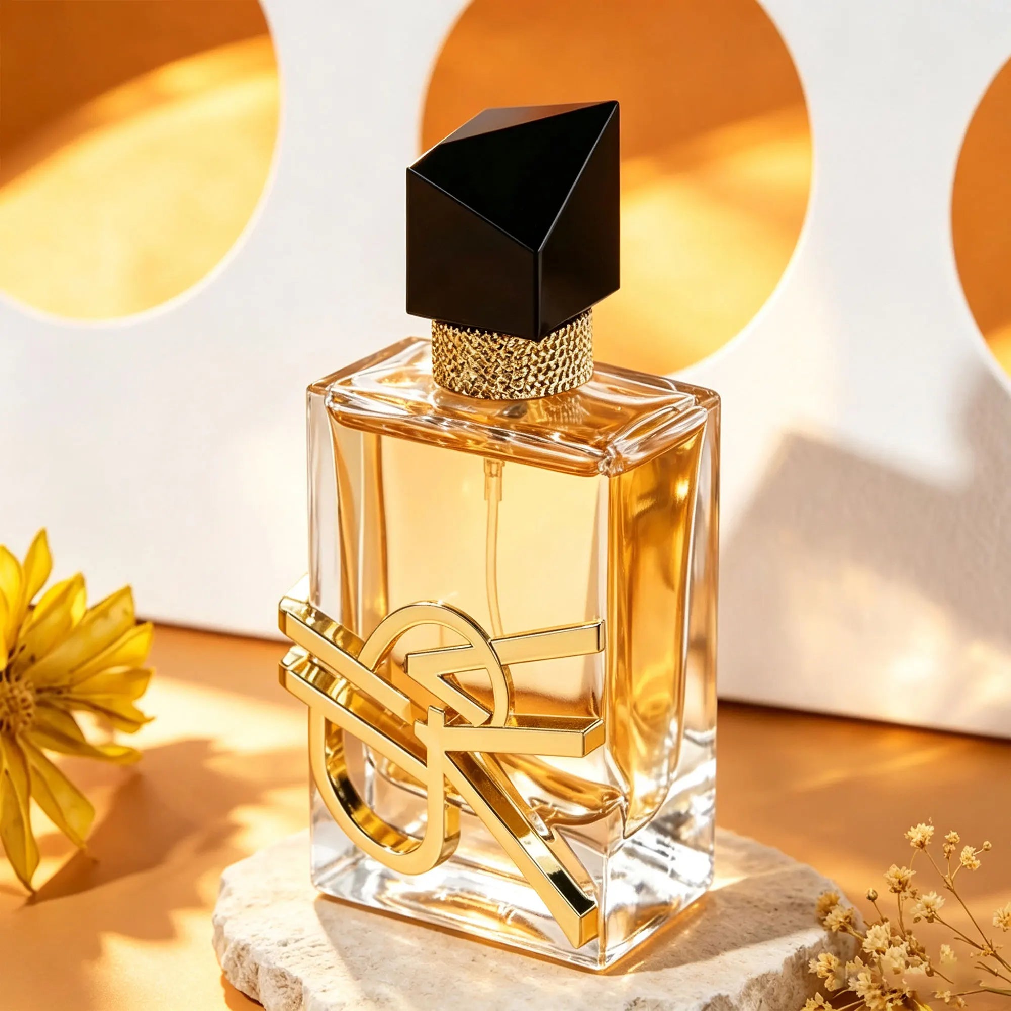 Women's 1 fl oz Elegant Square Glass Bottle Floral Woody Fragrance Eau de Parfum