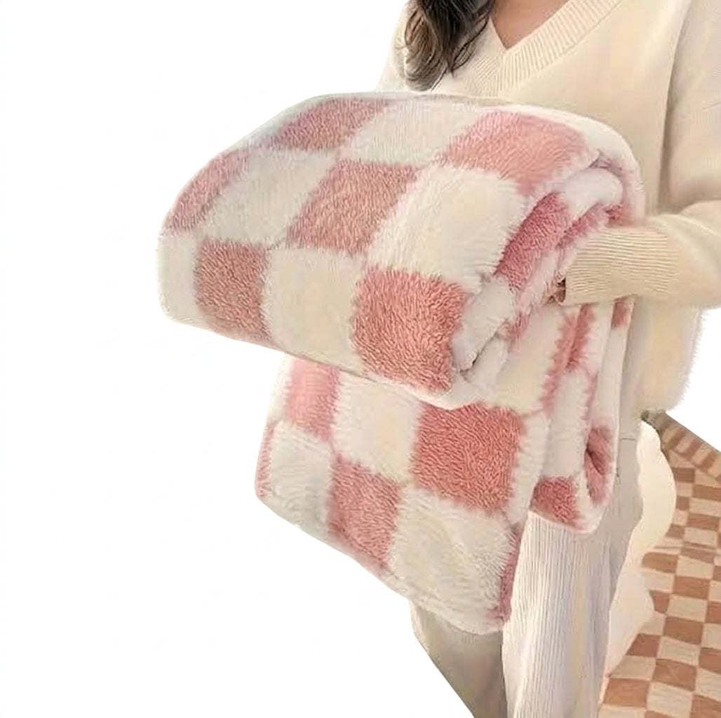 Soft Knit Polyester Blanket and Cozy Bed Throw