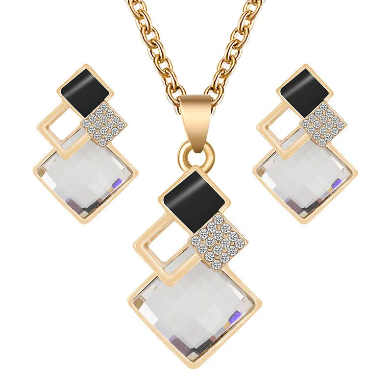 Women's Fashion Elegant Crystal Bridal Necklace and Earrings Set