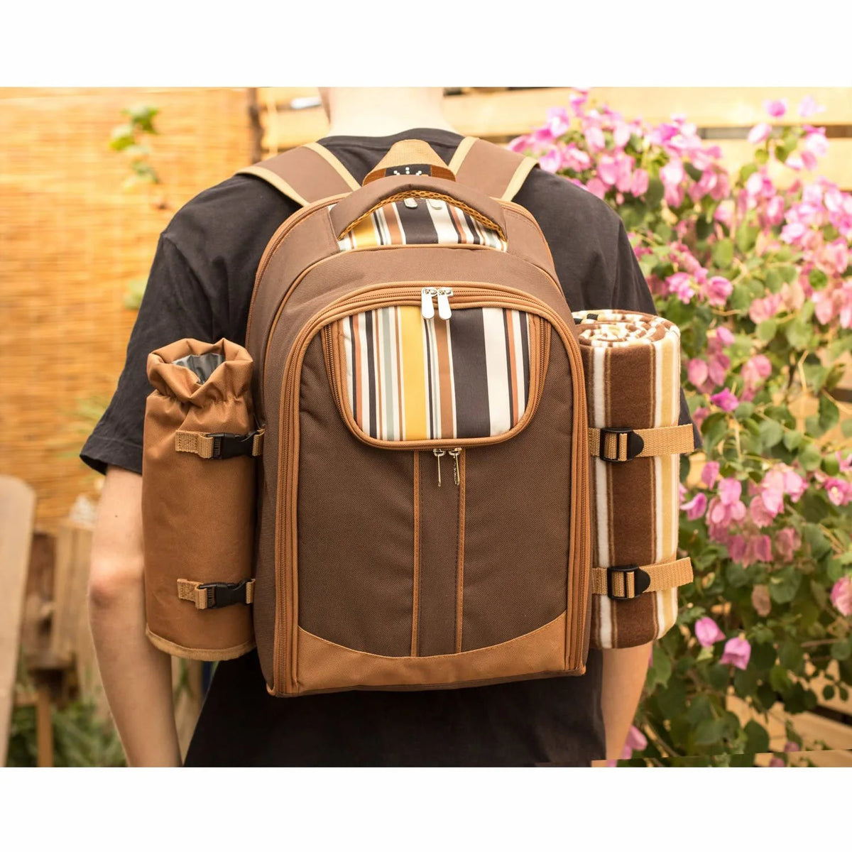 Insulated 4-Person Picnic Backpack with Cooler Compartment