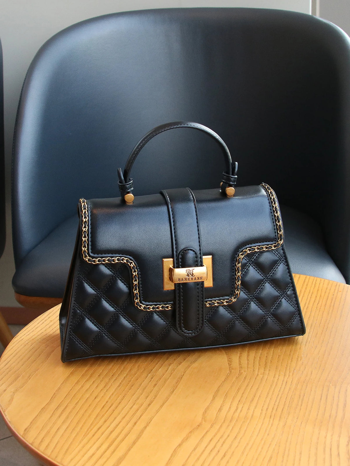 Women's Rhombic Embroidery Leather Handbag
