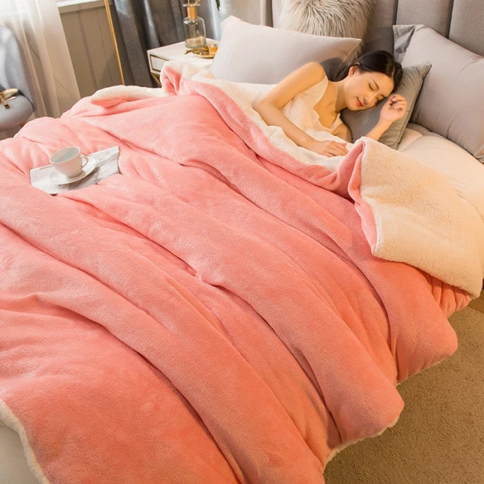 Thick Warm Flannel Quilt and Lamb Fleece Duvet Blanket