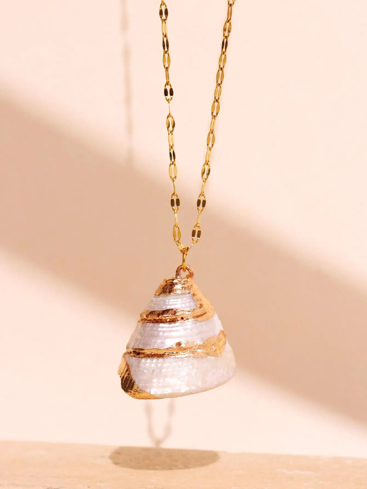 Women's Fashion Retro Gold-Tone Shell Layered Pendant Necklace