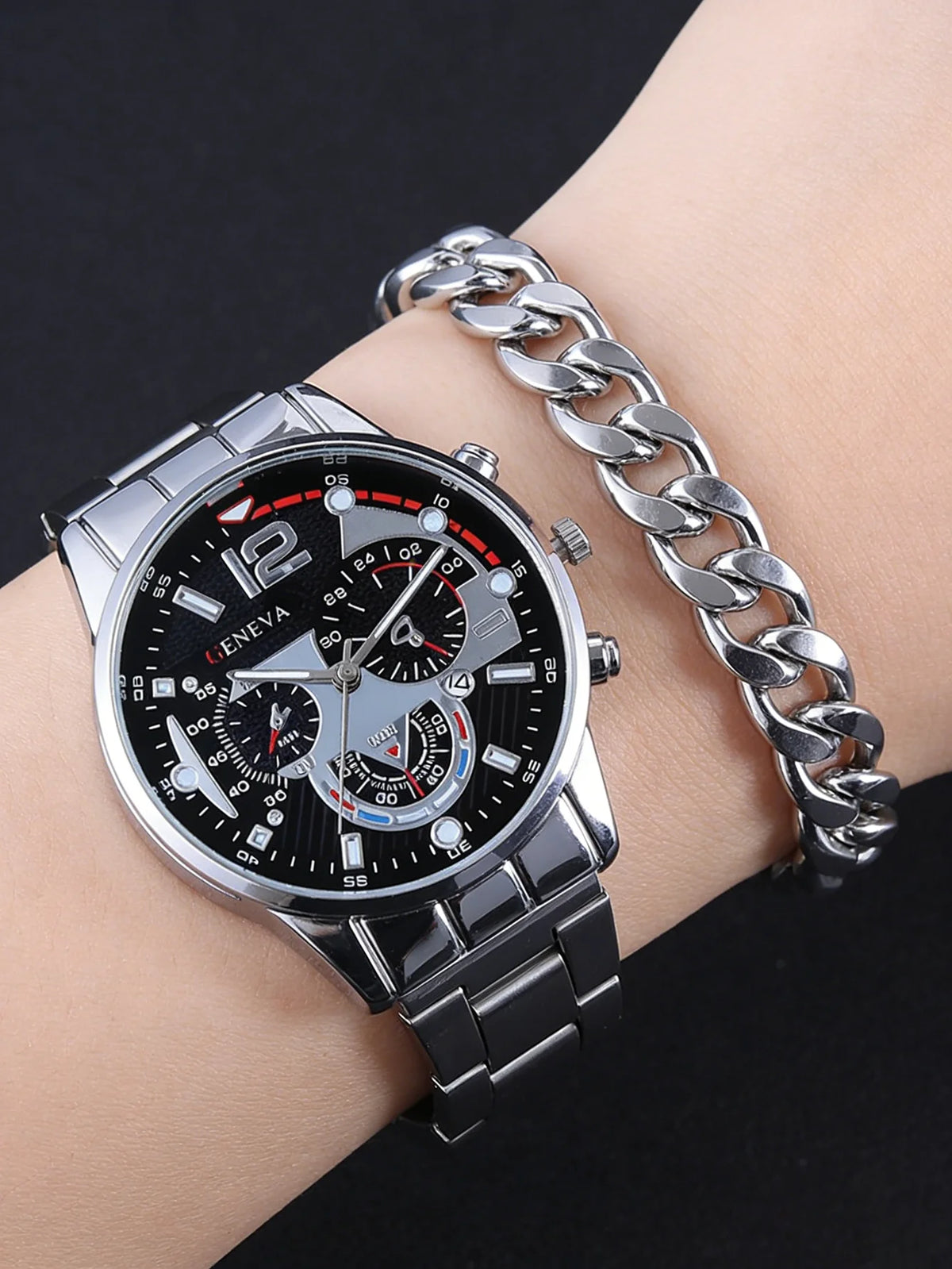 Men's Quartz Watch with Bullet Head Pendant Silver