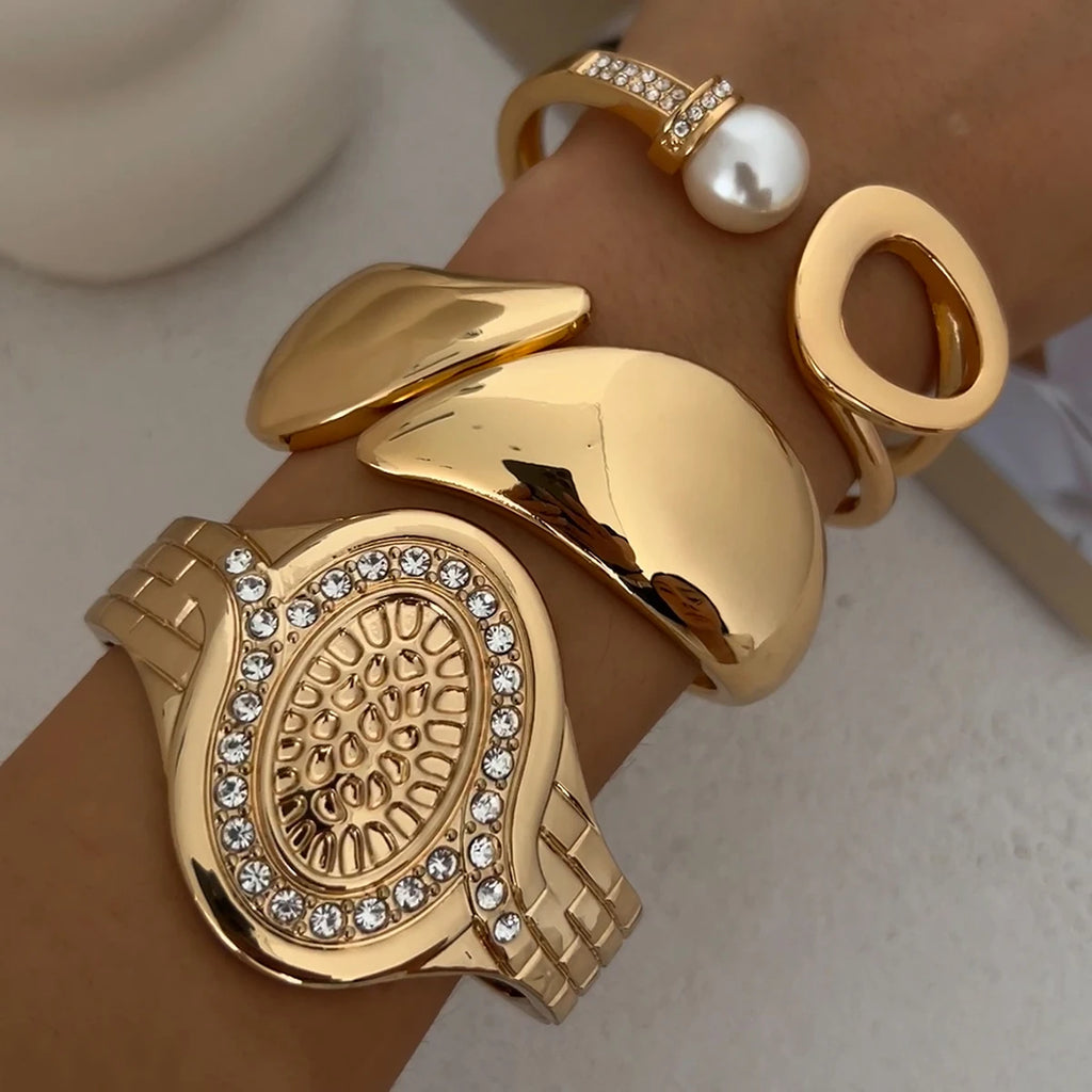 Women's Fashion Statement Rhinestone Watch Shaped Heavy Metal Spring Bangles