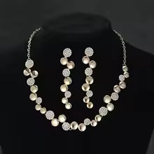 Women's Fashion Rhinestone Disc Choker Necklace and Earrings Set