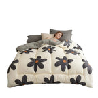 Microfiber Warm Comforter and Luxurious Soft Bedspread