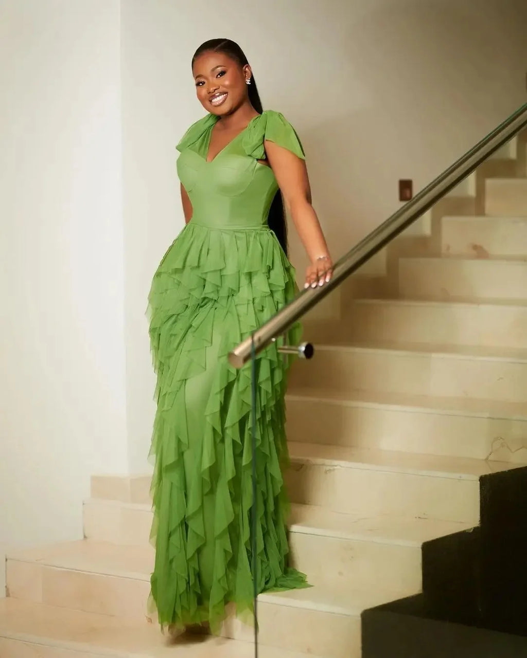 Women's Ruffled Chiffon Evening Prom Gown