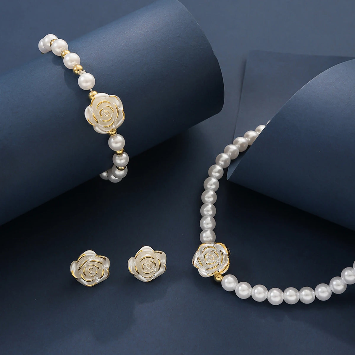 Women's Fashion Elegant Flower Pearl Necklace Earrings Bracelet Jewelry Set