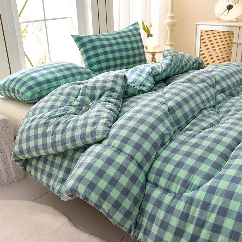 Thick Warm Flannel Fleece Quilt and Winter Bedding Blanket