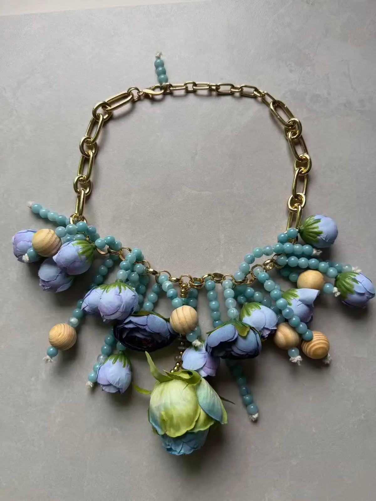 Women's Fashion Statement Three-Dimensional Rose Cluster Beads Necklace