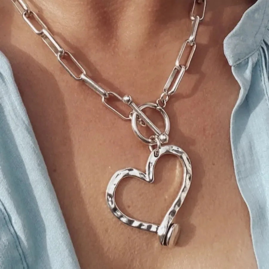 Women's Fashion Punk Big Love Heart Pendant Choker Necklace