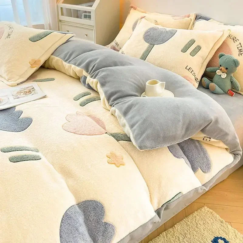 Warm Velvet Cartoon Duvet Cover and Plush Bedding Set