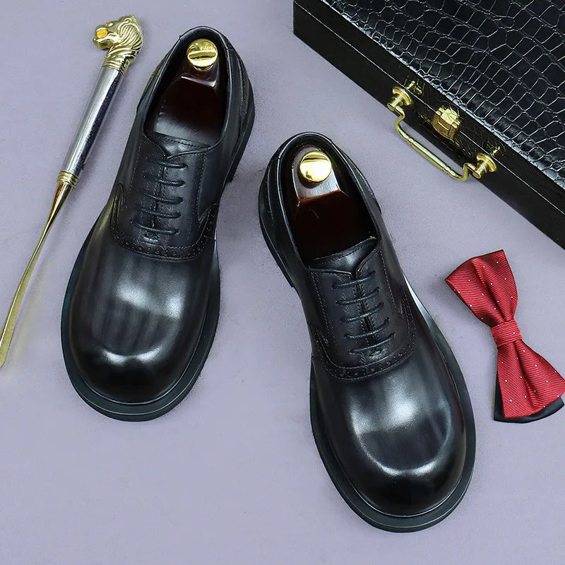 Men's Gradient Leather Brogue Shoes and Thick Sole Derby Footwear