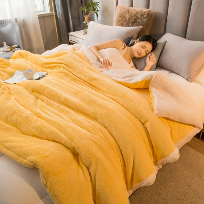 Thick Warm Flannel Quilt and Lamb Fleece Duvet Blanket