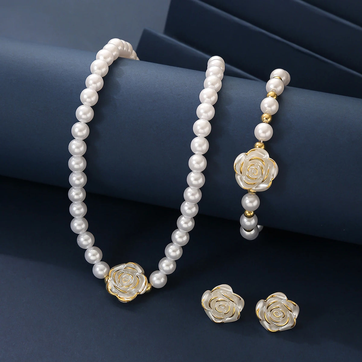 Women's Fashion Elegant Flower Pearl Necklace Earrings Bracelet Jewelry Set