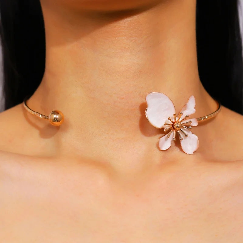 Women's Fashion Elegant Enamel Flower Gold Plated Choker Necklace