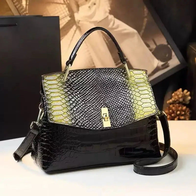 Women's Crocodile Pattern Cowhide Leather Shoulder Crossbody Bag