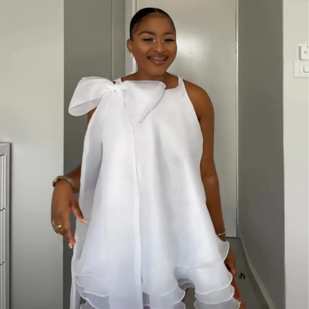 Women's Elegant Sleeveless Ruffle Bowneck White Mini Dress