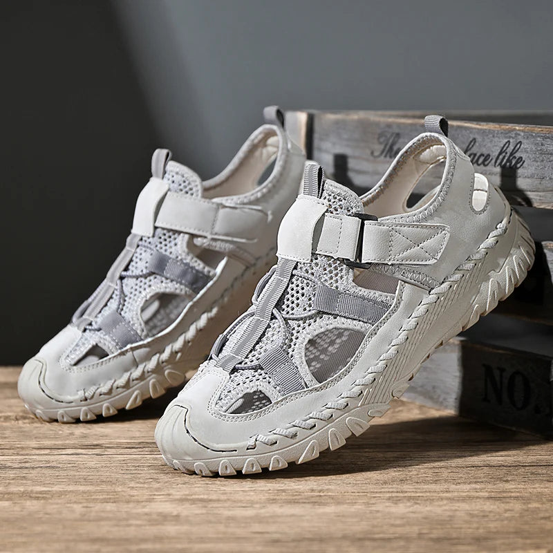 Men's Protective Toe Outdoor Sandals Breathable Mesh Quick Dry