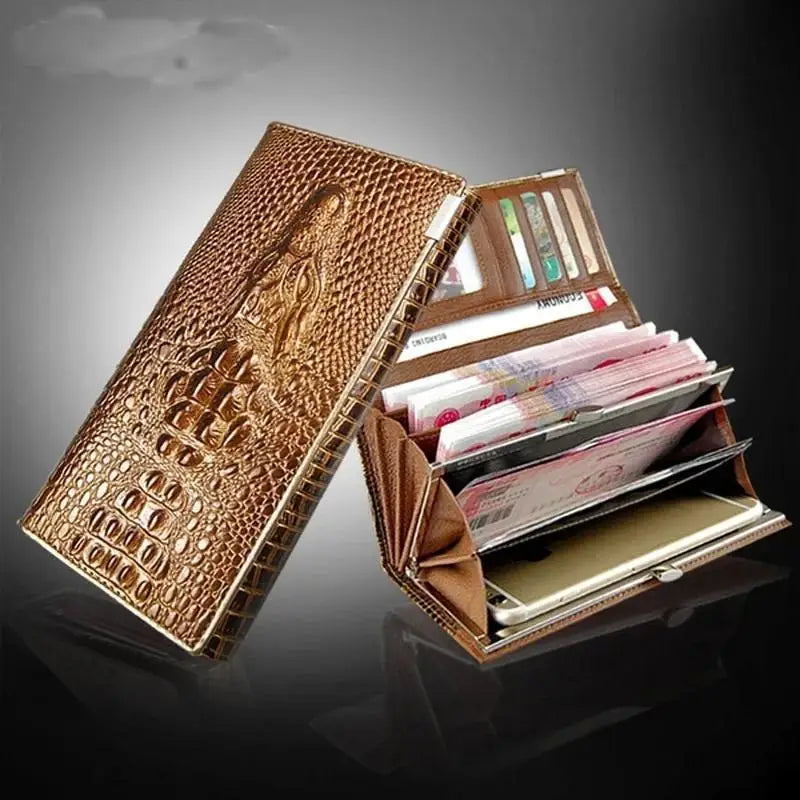Women's Alligator Pattern Leather Clutch Wallet