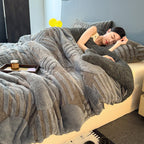 Three-Dimensional Jacquard Blanket and Double-Sided Fleece Throw