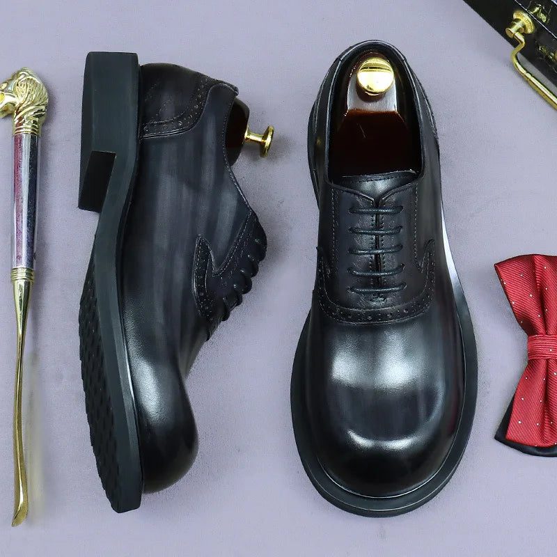 Men's Gradient Leather Brogue Shoes and Thick Sole Derby Footwear