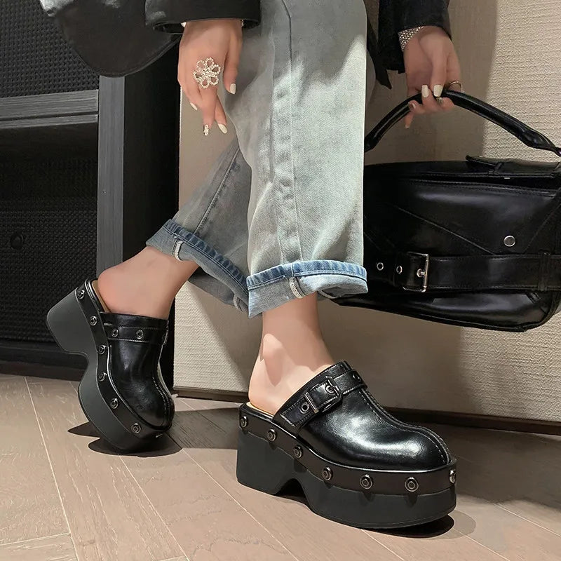 Women's Riveted Platform Round Toe Slippers