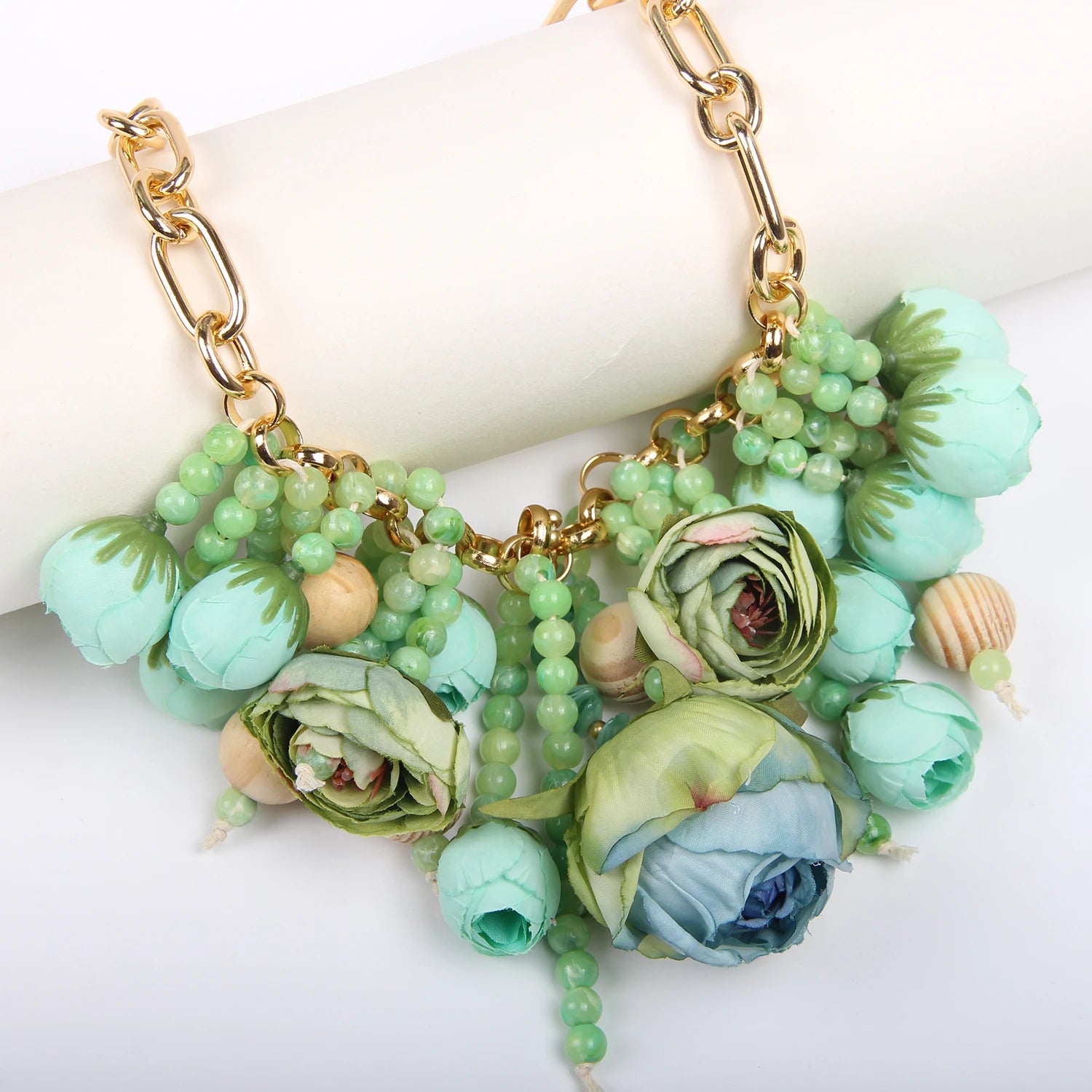 Women's Fashion Statement Three-Dimensional Rose Cluster Beads Necklace