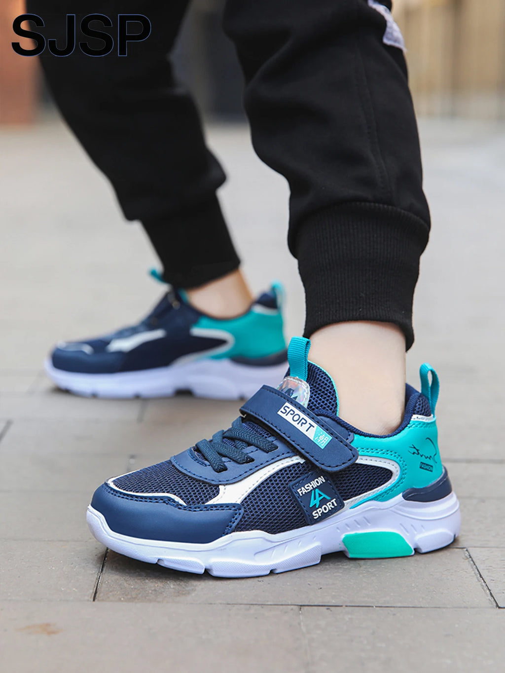 Kids' Breathable Mesh Lightweight Casual Running Shoes