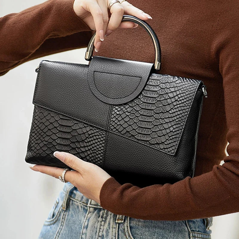 Women's Alligator Pattern PU Leather Flap Shoulder Crossbody Bag
