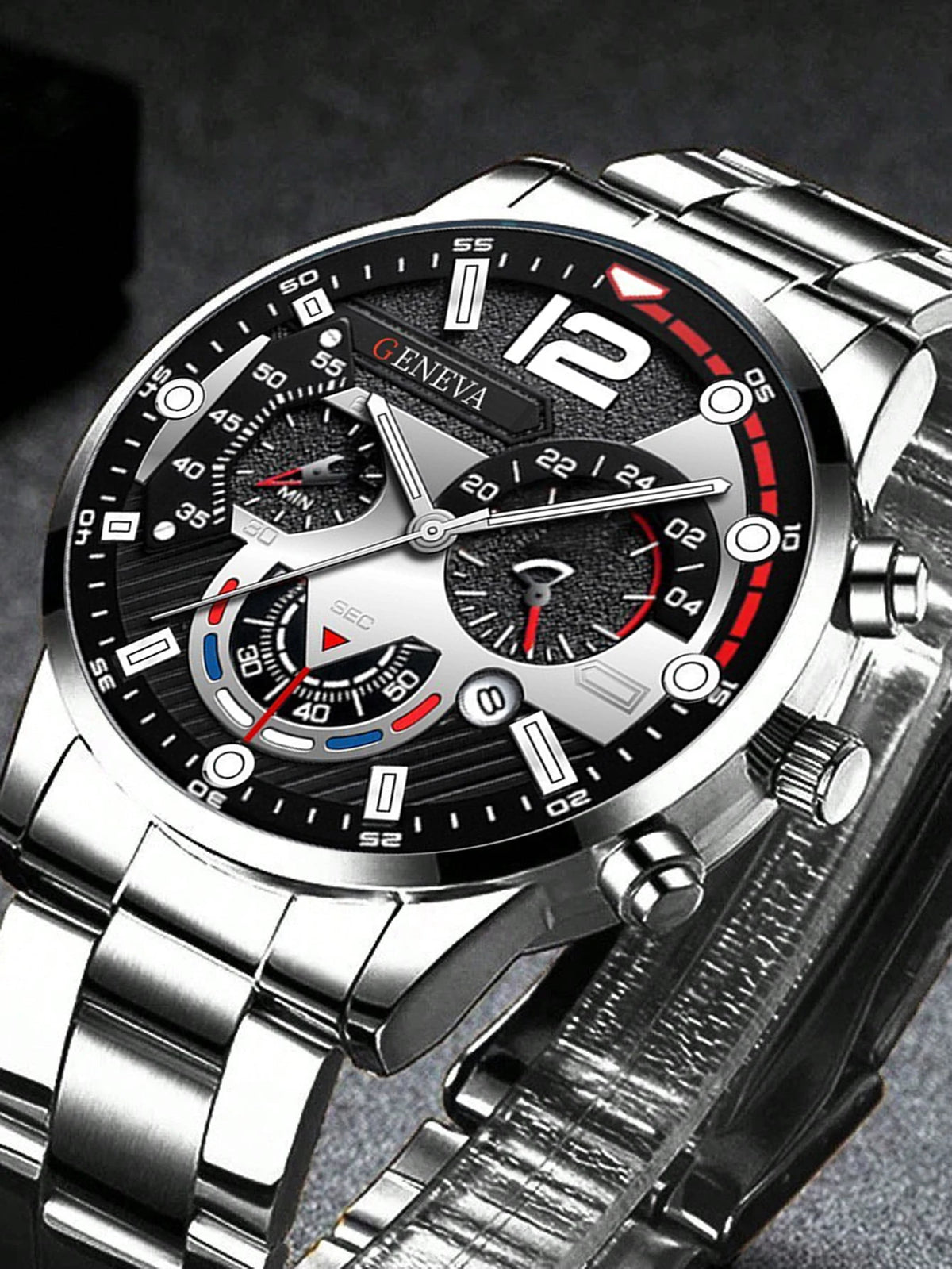 Men's Quartz Watch with Bullet Head Pendant Silver