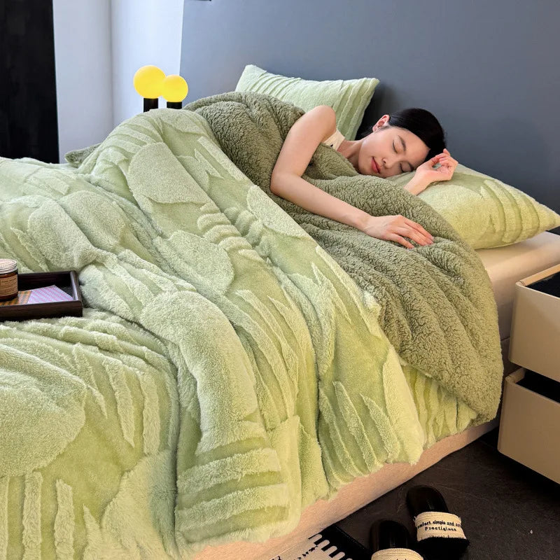 Three-Dimensional Jacquard Blanket and Double-Sided Fleece Throw