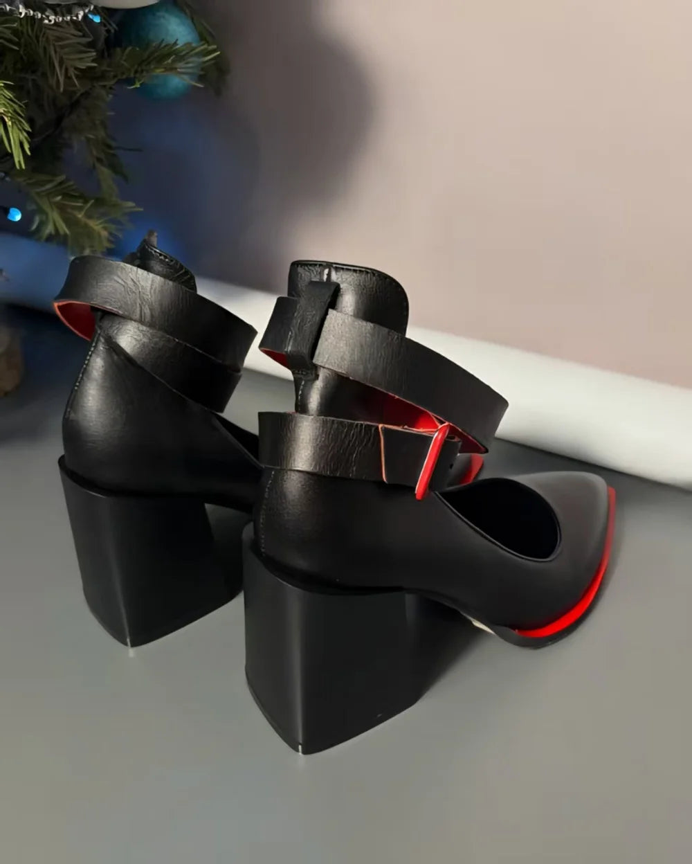 Women's Pointed Toe Chunky Heel Ankle Strap Pumps