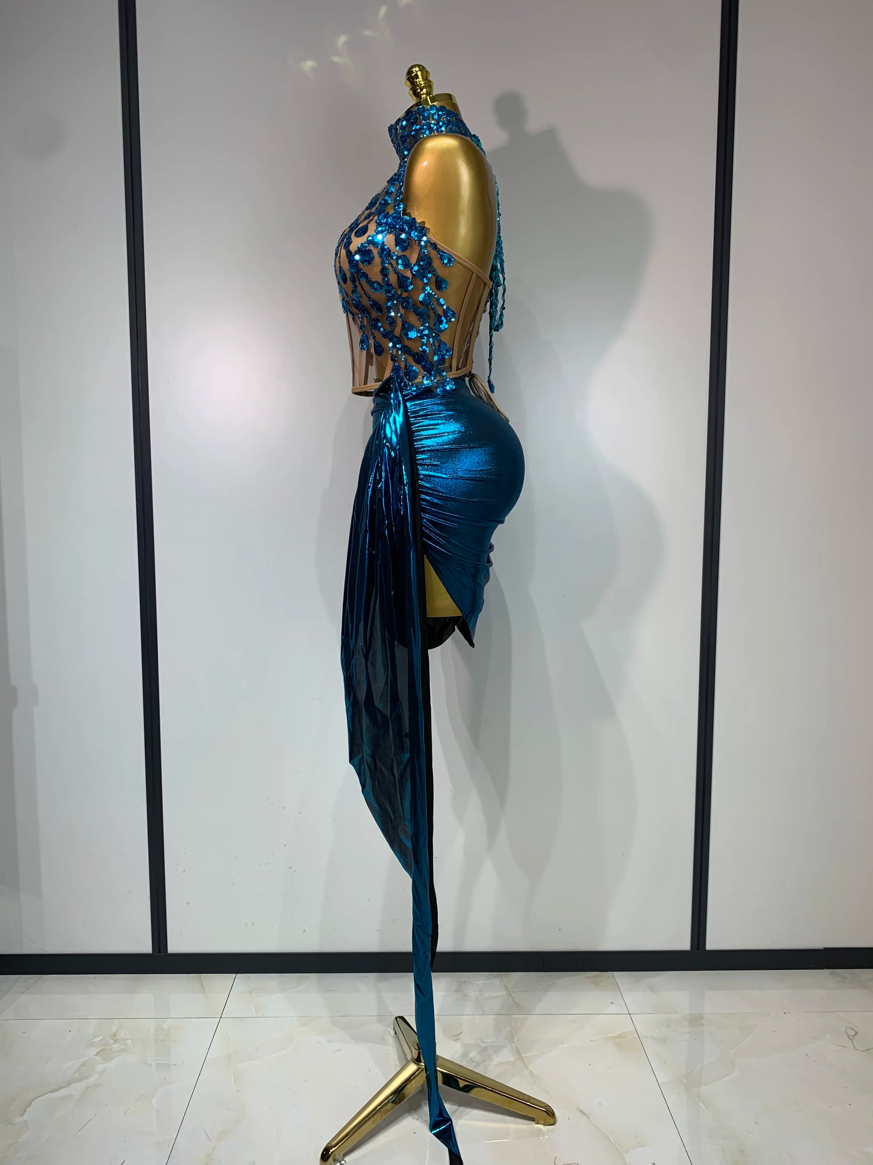 Women's Sexy Rhinestone Sequined Backless Top and Skirt Two Piece Set