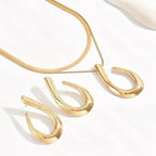 Women's Fashion Oval Pendant Necklace and Earrings Jewelry Set