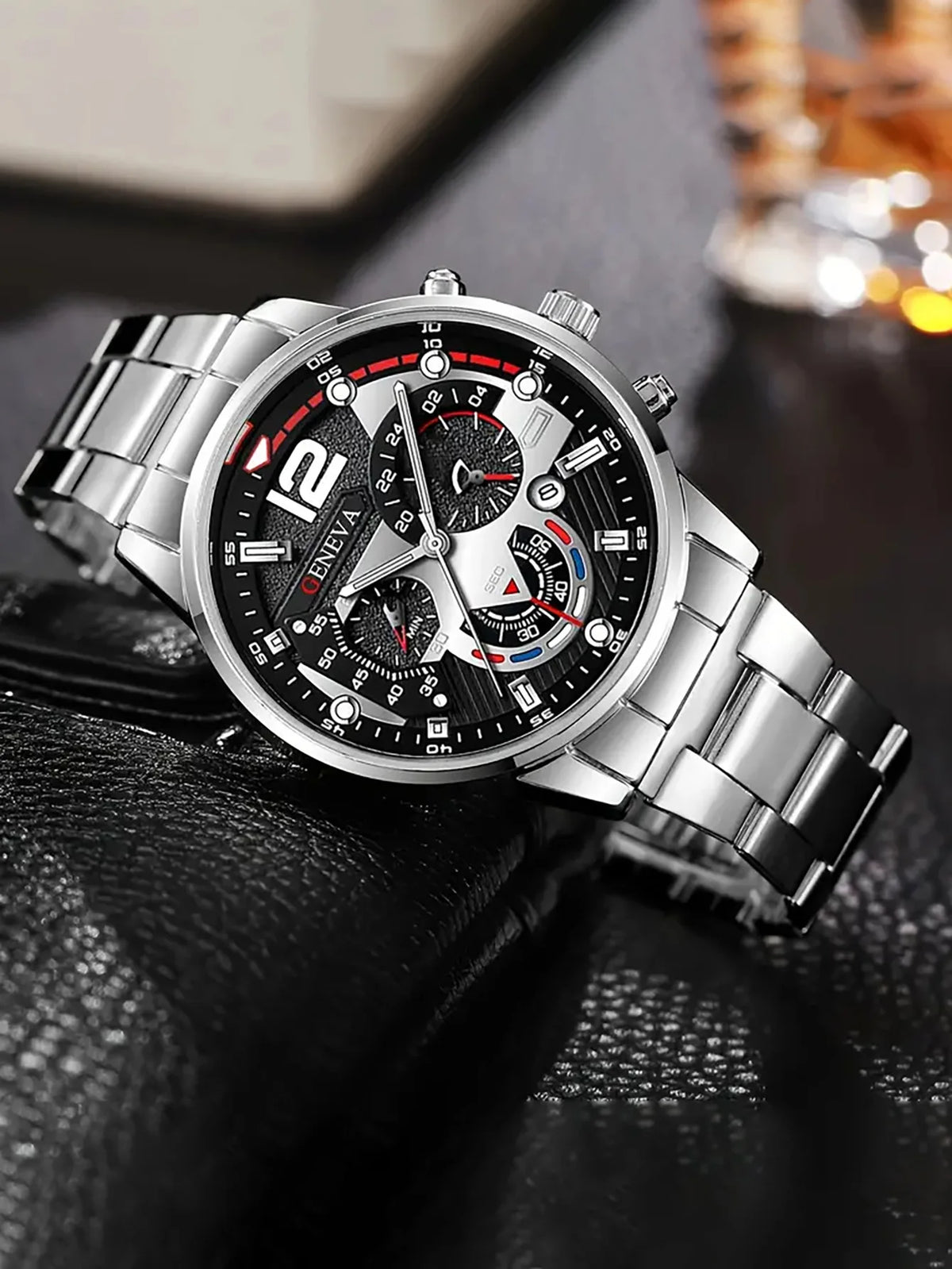 Men's Quartz Watch with Bullet Head Pendant Silver