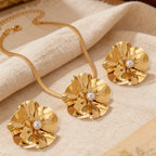 Women's Fashion Elegant Flower Inlaid Pearl Necklace and Earrings Set