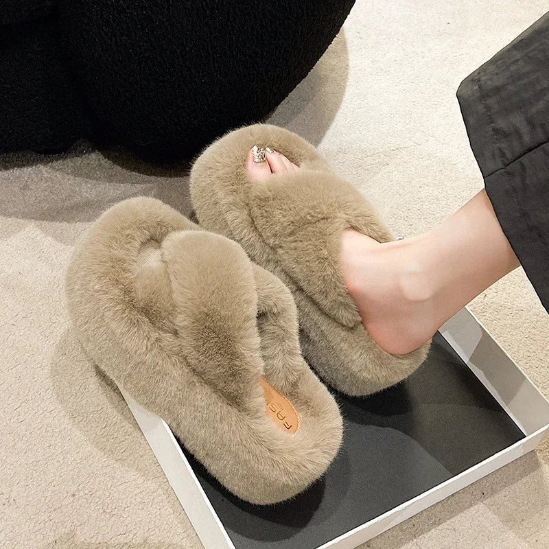 Women's Faux Fur Platform Slippers Soft Plush Indoor House Shoes